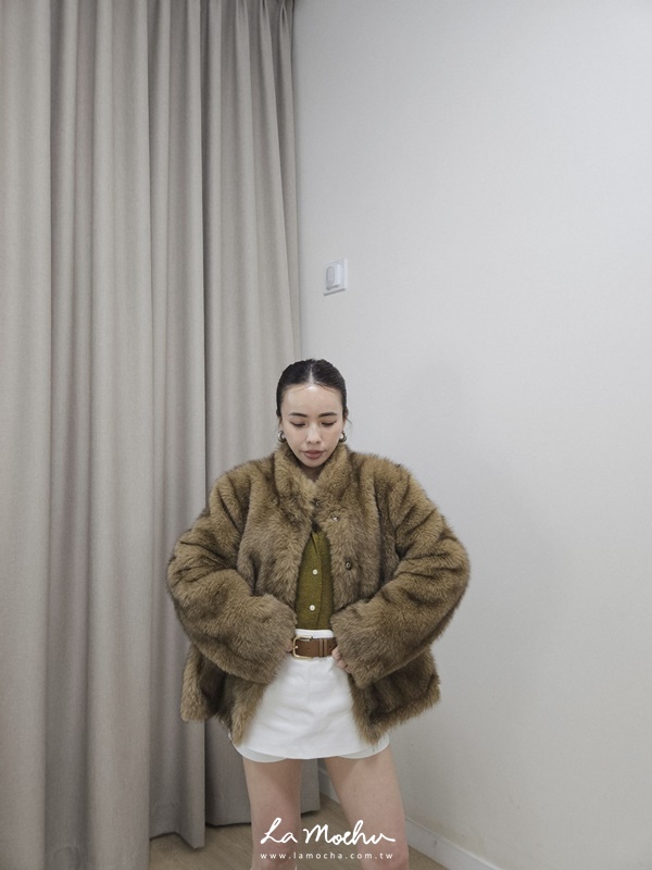 小立領澎毛壓釦外套
